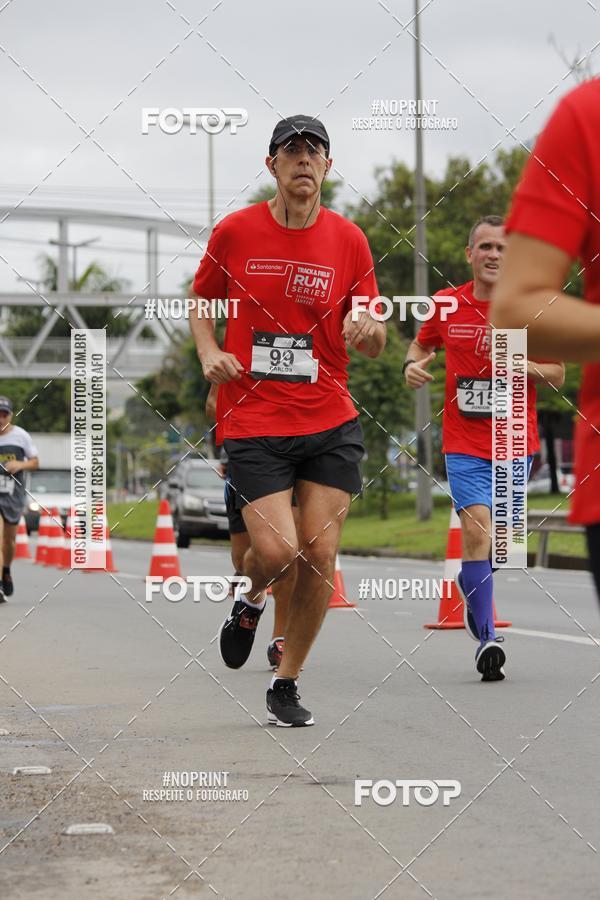 Buy your photos of the eventSantander Track & Field Run Series - Shopping Tambor on Fotop