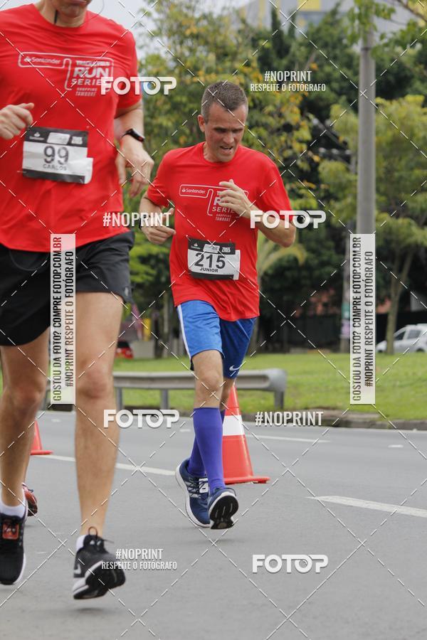 Buy your photos of the eventSantander Track & Field Run Series - Shopping Tambor on Fotop