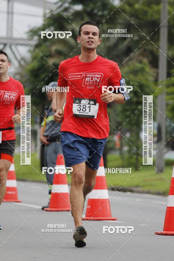 Buy your photos of the eventSantander Track & Field Run Series - Shopping Tambor on Fotop