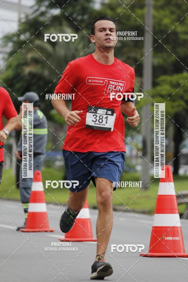 Buy your photos of the eventSantander Track & Field Run Series - Shopping Tambor on Fotop