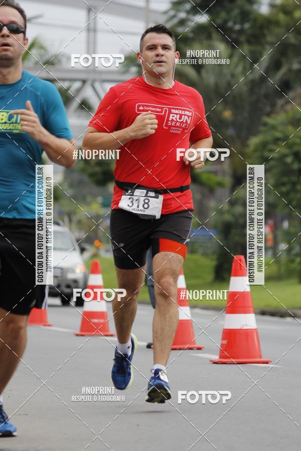 Buy your photos of the eventSantander Track & Field Run Series - Shopping Tambor on Fotop