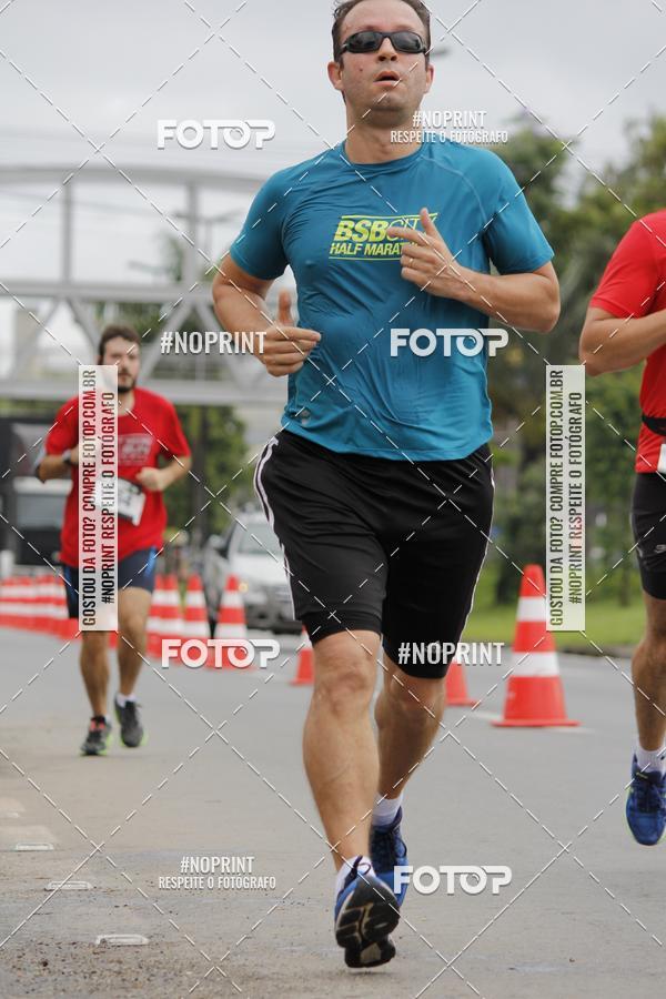 Buy your photos of the eventSantander Track & Field Run Series - Shopping Tambor on Fotop
