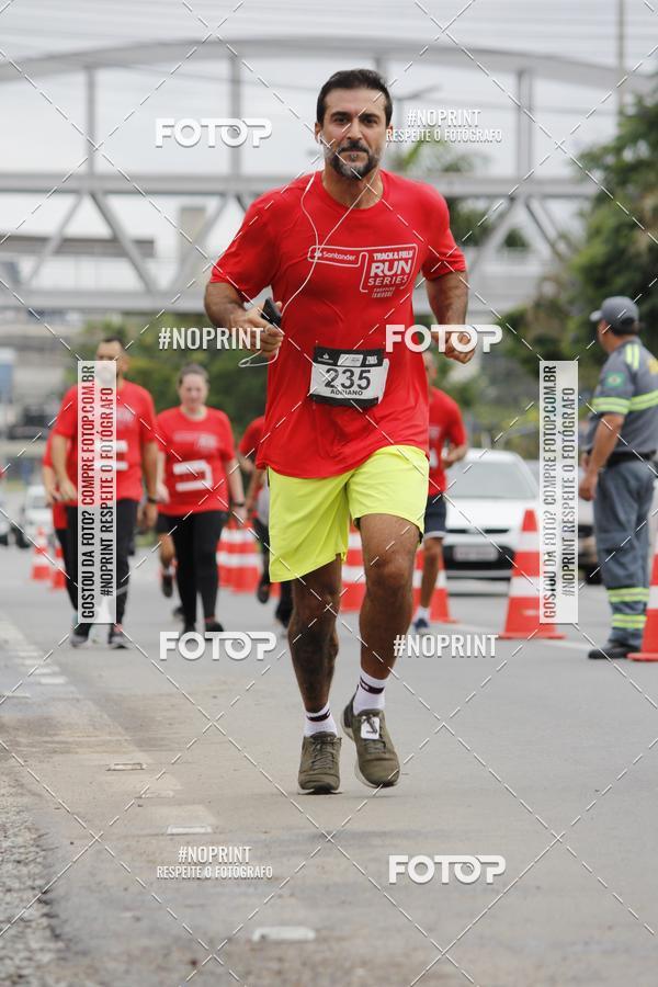 Buy your photos of the eventSantander Track & Field Run Series - Shopping Tambor on Fotop