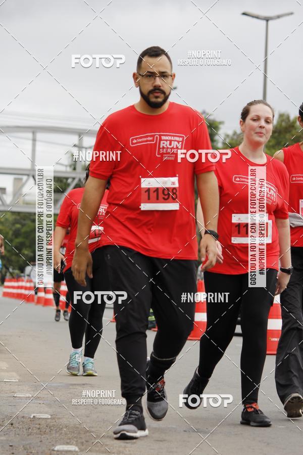 Buy your photos of the eventSantander Track & Field Run Series - Shopping Tambor on Fotop