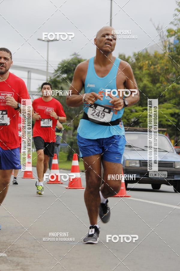 Buy your photos of the eventSantander Track & Field Run Series - Shopping Tambor on Fotop