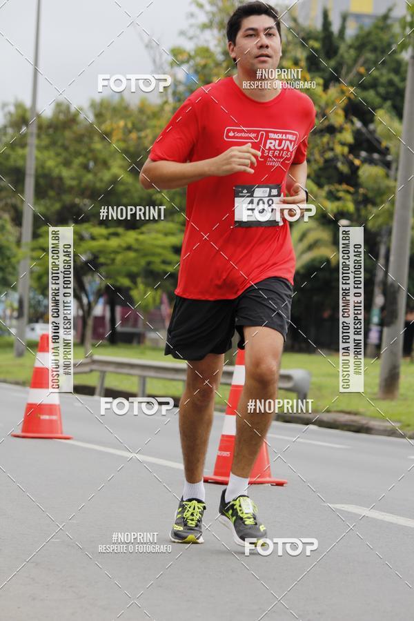 Buy your photos of the eventSantander Track & Field Run Series - Shopping Tambor on Fotop