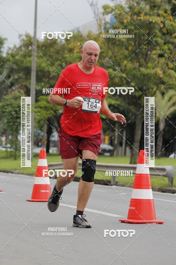 Buy your photos of the eventSantander Track & Field Run Series - Shopping Tambor on Fotop