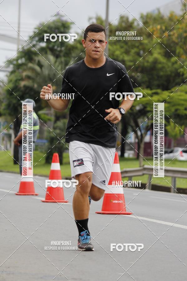 Buy your photos of the eventSantander Track & Field Run Series - Shopping Tambor on Fotop