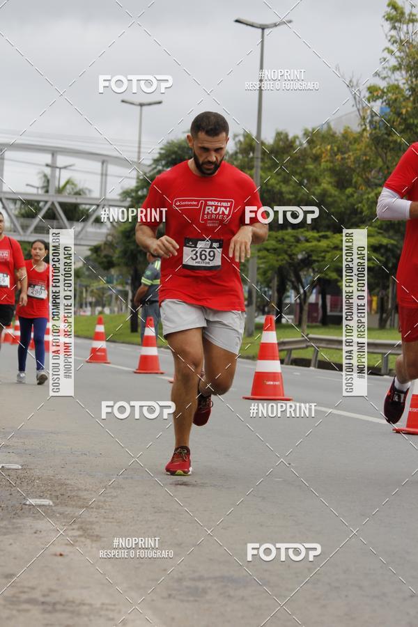 Buy your photos of the eventSantander Track & Field Run Series - Shopping Tambor on Fotop
