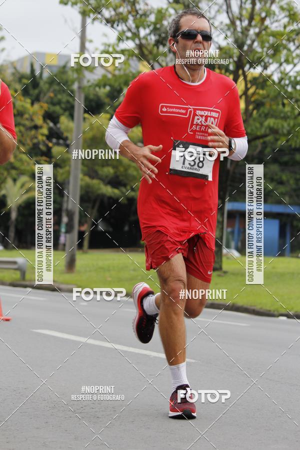 Buy your photos of the eventSantander Track & Field Run Series - Shopping Tambor on Fotop