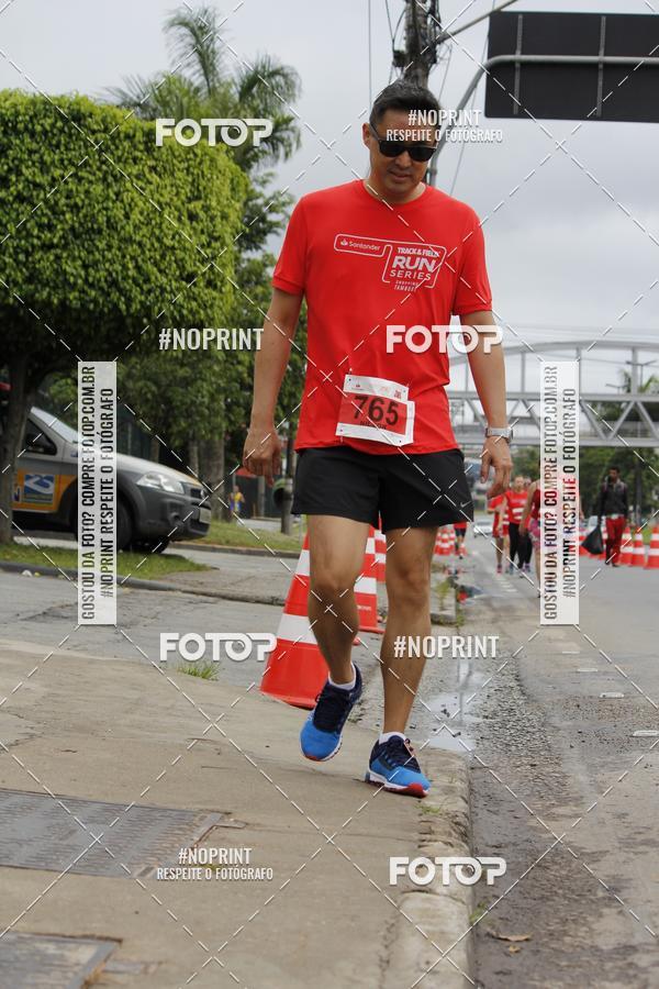 Buy your photos of the eventSantander Track & Field Run Series - Shopping Tambor on Fotop