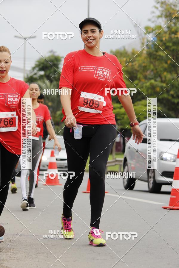 Buy your photos of the eventSantander Track & Field Run Series - Shopping Tambor on Fotop