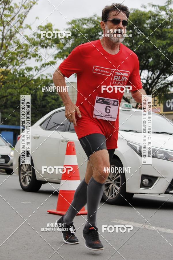 Buy your photos of the eventSantander Track & Field Run Series - Shopping Tambor on Fotop