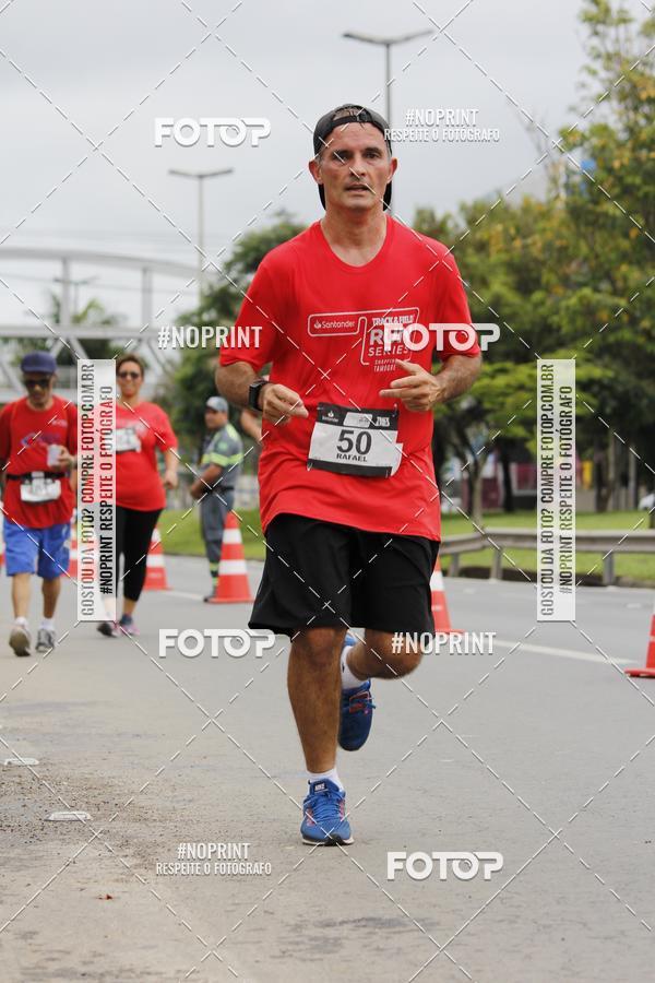 Buy your photos of the eventSantander Track & Field Run Series - Shopping Tambor on Fotop