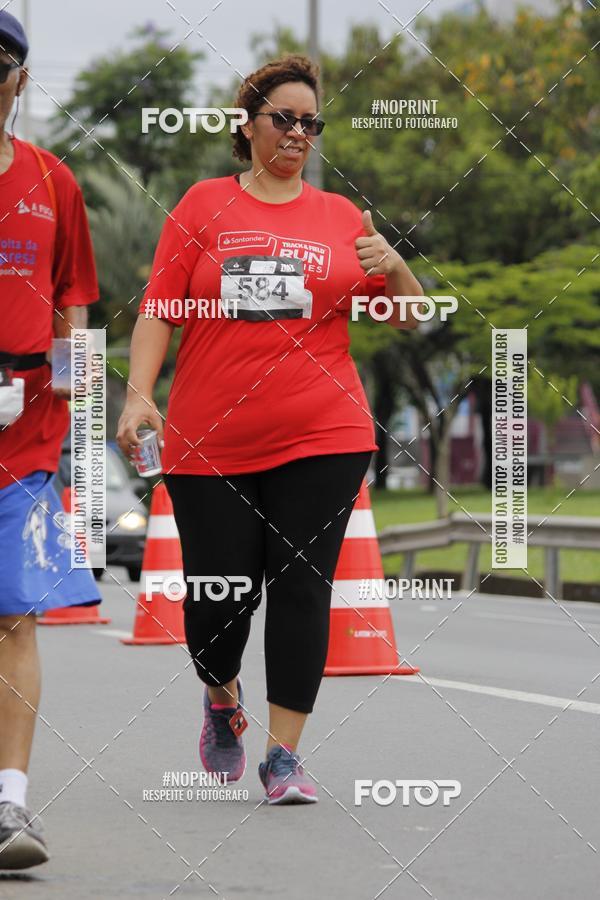 Buy your photos of the eventSantander Track & Field Run Series - Shopping Tambor on Fotop