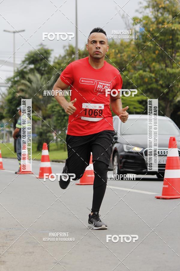 Buy your photos of the eventSantander Track & Field Run Series - Shopping Tambor on Fotop