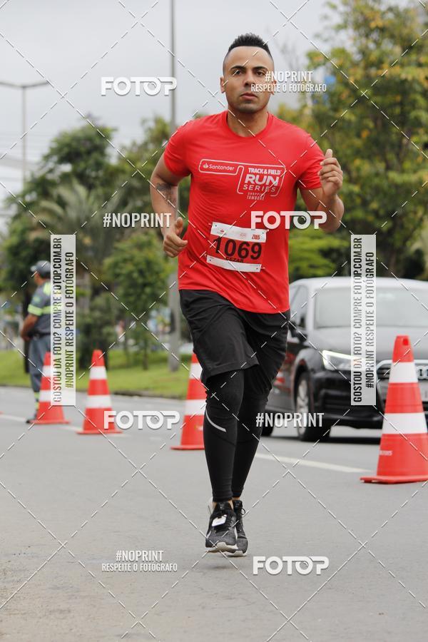 Buy your photos of the eventSantander Track & Field Run Series - Shopping Tambor on Fotop