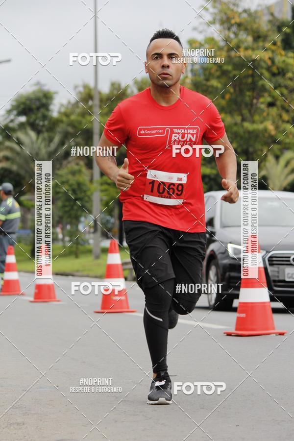 Buy your photos of the eventSantander Track & Field Run Series - Shopping Tambor on Fotop