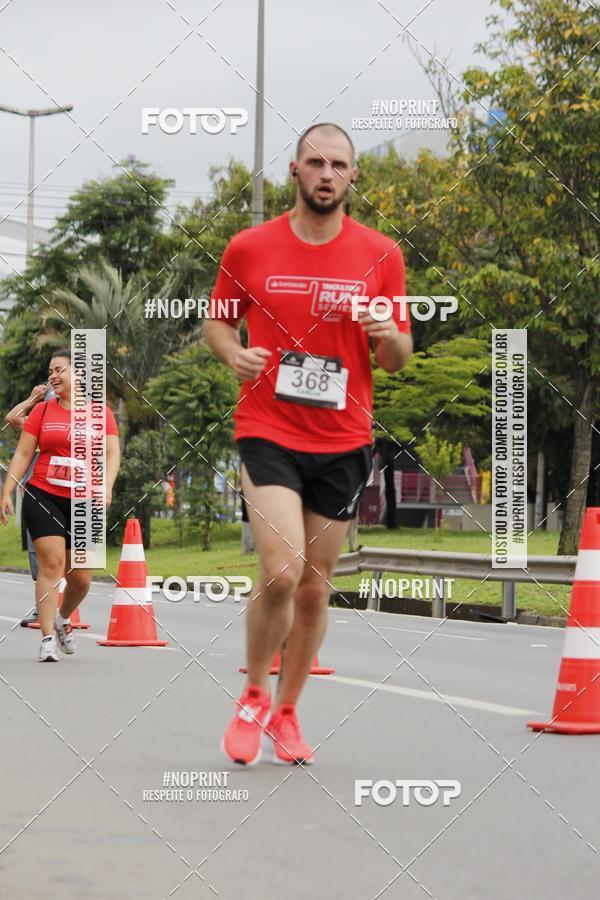 Buy your photos of the eventSantander Track & Field Run Series - Shopping Tambor on Fotop