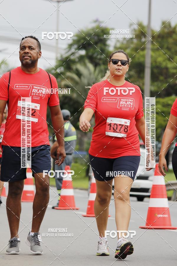Buy your photos of the eventSantander Track & Field Run Series - Shopping Tambor on Fotop
