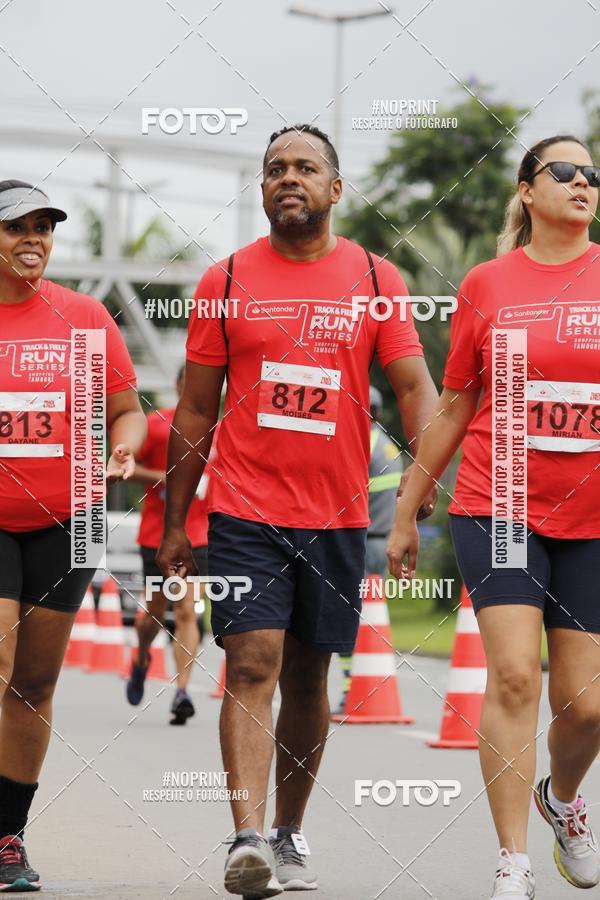 Buy your photos of the eventSantander Track & Field Run Series - Shopping Tambor on Fotop