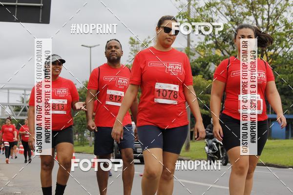 Buy your photos of the eventSantander Track & Field Run Series - Shopping Tambor on Fotop