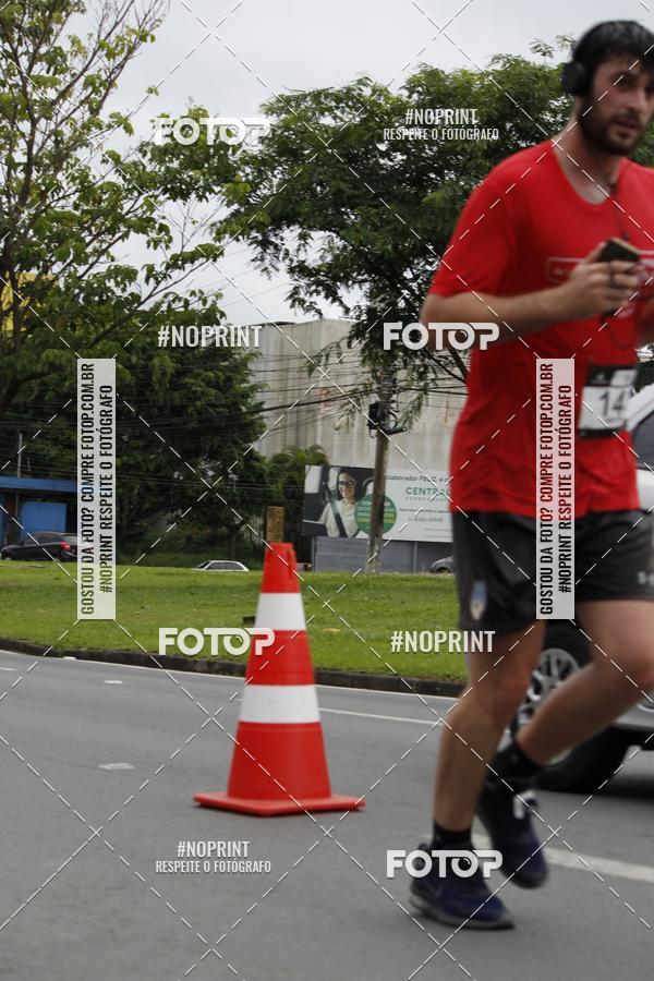 Buy your photos of the eventSantander Track & Field Run Series - Shopping Tambor on Fotop
