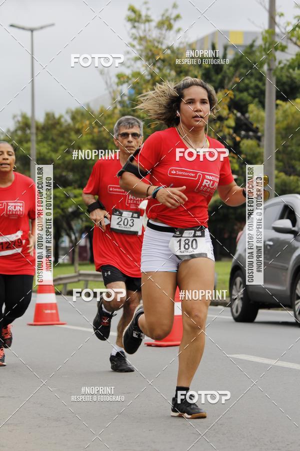 Buy your photos of the eventSantander Track & Field Run Series - Shopping Tambor on Fotop