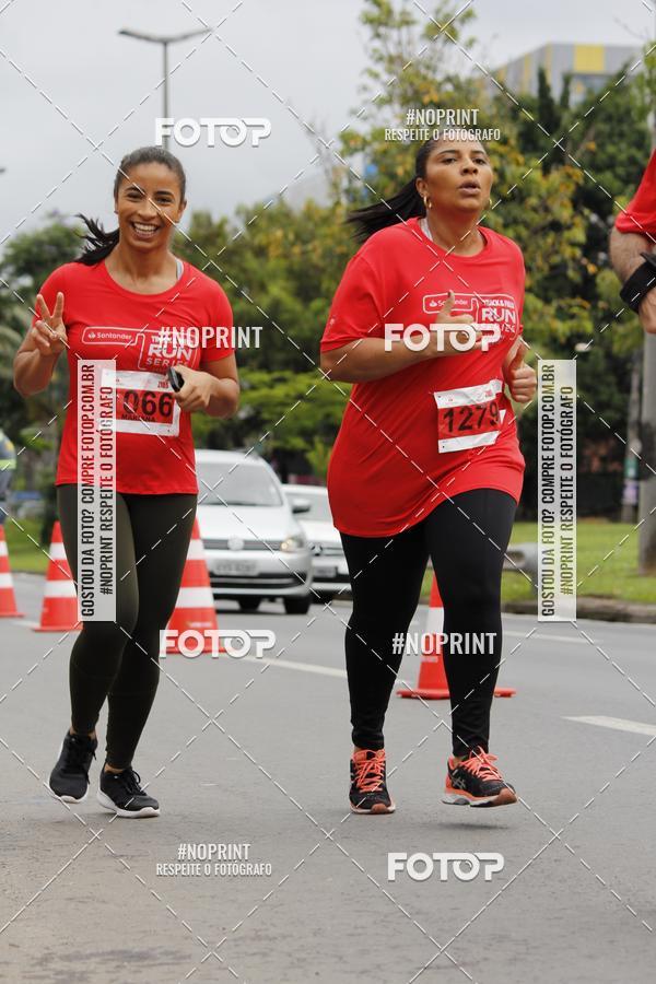 Buy your photos of the eventSantander Track & Field Run Series - Shopping Tambor on Fotop