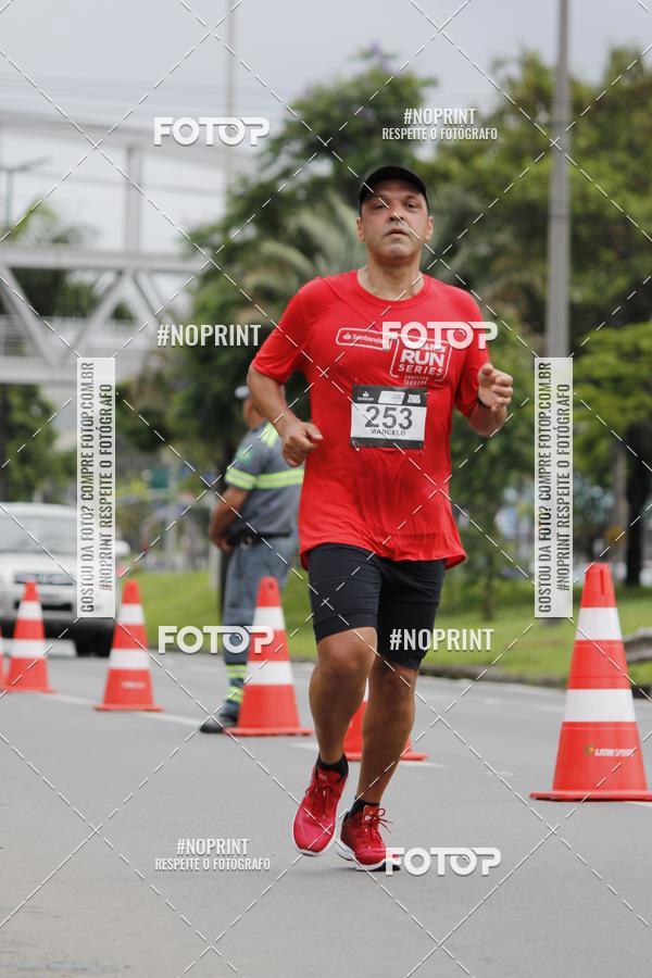 Buy your photos of the eventSantander Track & Field Run Series - Shopping Tambor on Fotop