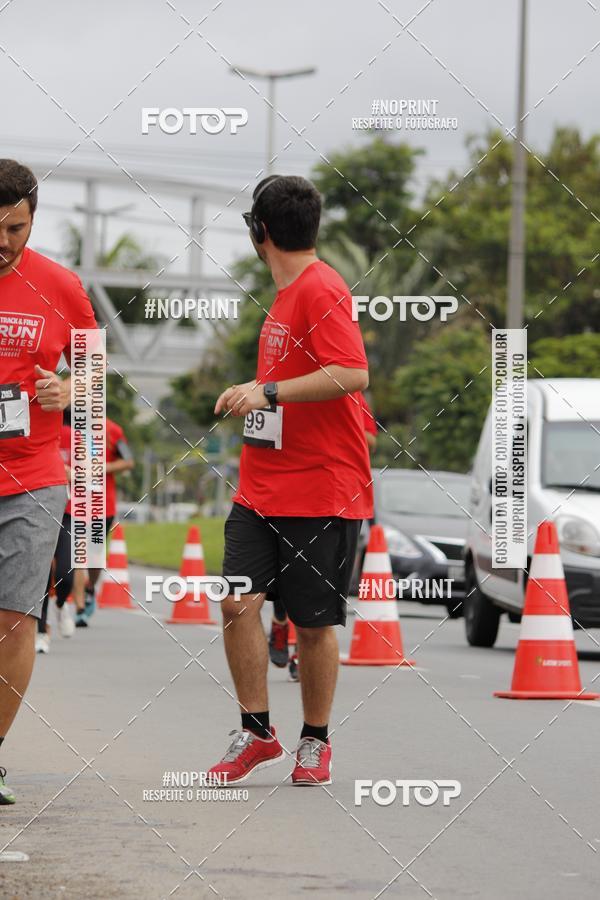 Buy your photos of the eventSantander Track & Field Run Series - Shopping Tambor on Fotop