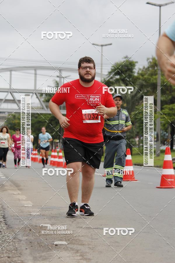 Buy your photos of the eventSantander Track & Field Run Series - Shopping Tambor on Fotop