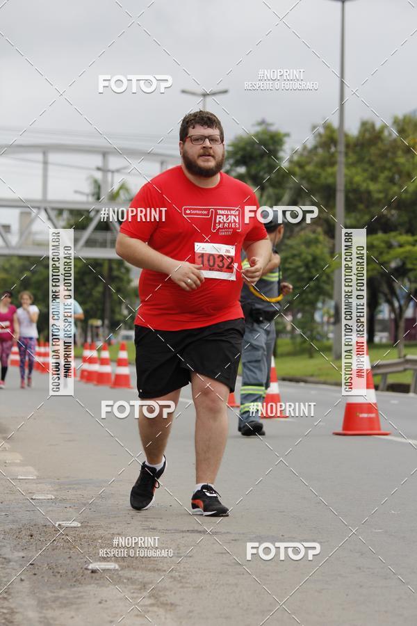 Buy your photos of the eventSantander Track & Field Run Series - Shopping Tambor on Fotop