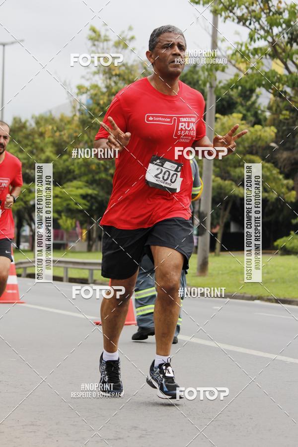 Buy your photos of the eventSantander Track & Field Run Series - Shopping Tambor on Fotop