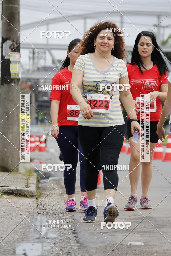 Buy your photos of the eventSantander Track & Field Run Series - Shopping Tambor on Fotop