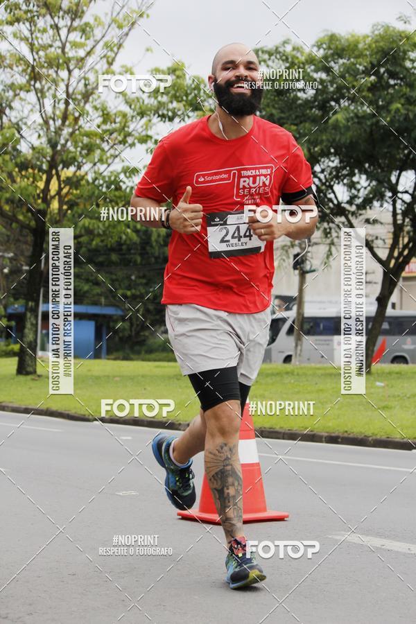 Buy your photos of the eventSantander Track & Field Run Series - Shopping Tambor on Fotop