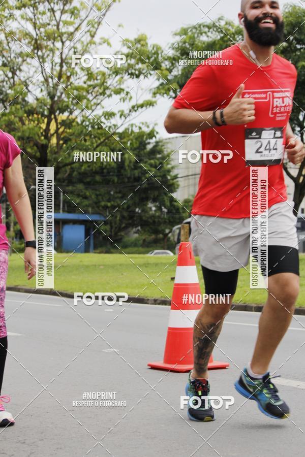 Buy your photos of the eventSantander Track & Field Run Series - Shopping Tambor on Fotop