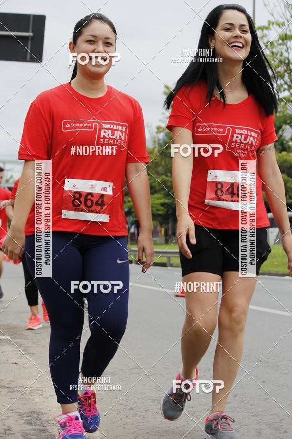 Buy your photos of the eventSantander Track & Field Run Series - Shopping Tambor on Fotop