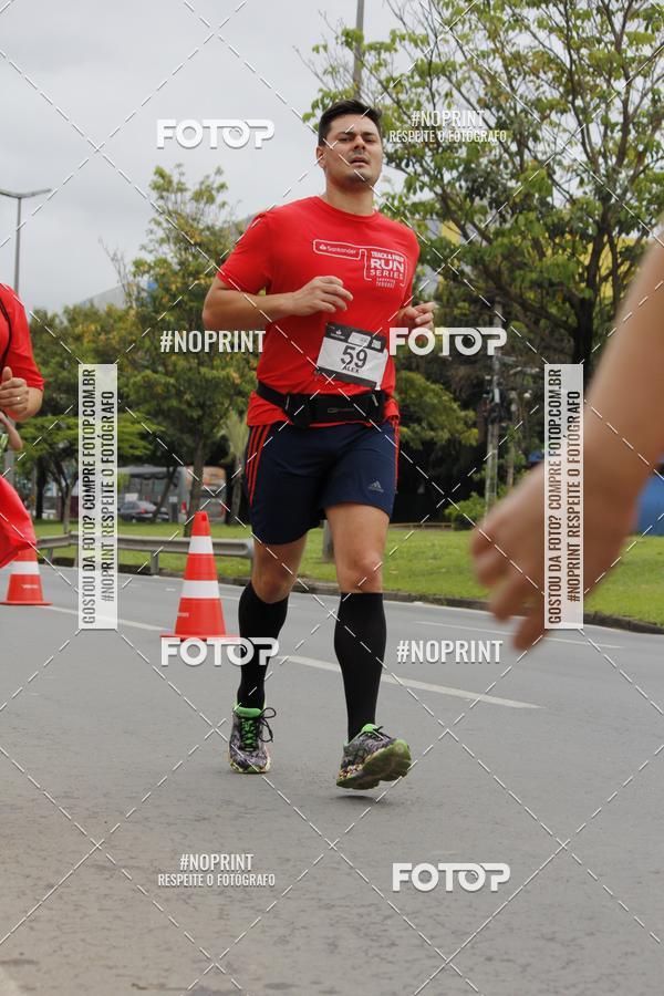 Buy your photos of the eventSantander Track & Field Run Series - Shopping Tambor on Fotop