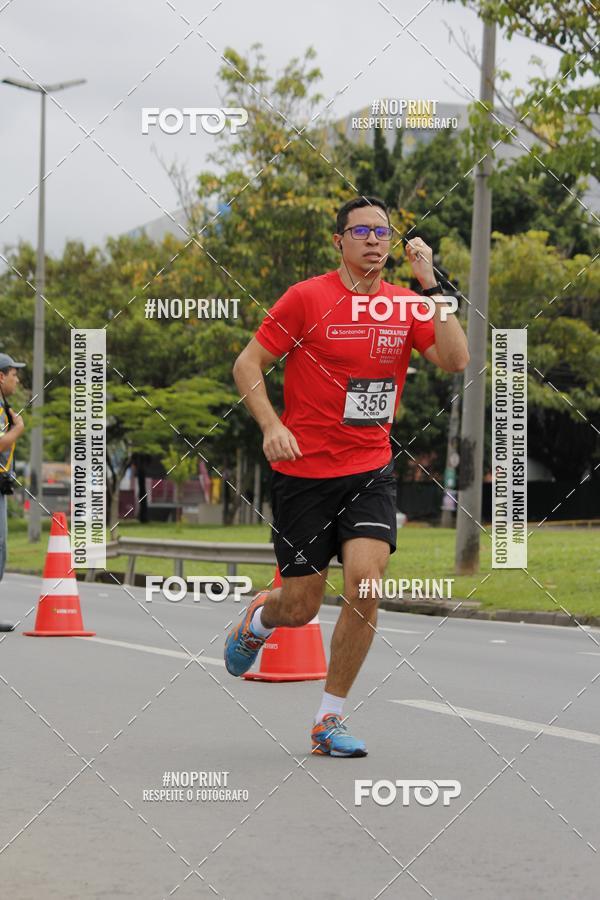 Buy your photos of the eventSantander Track & Field Run Series - Shopping Tambor on Fotop