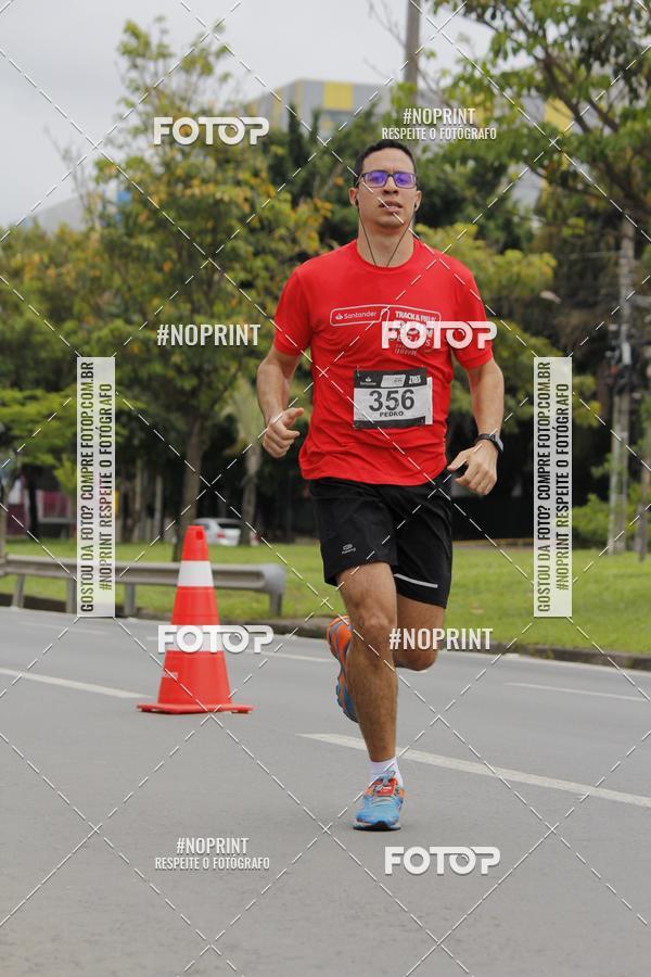 Buy your photos of the eventSantander Track & Field Run Series - Shopping Tambor on Fotop