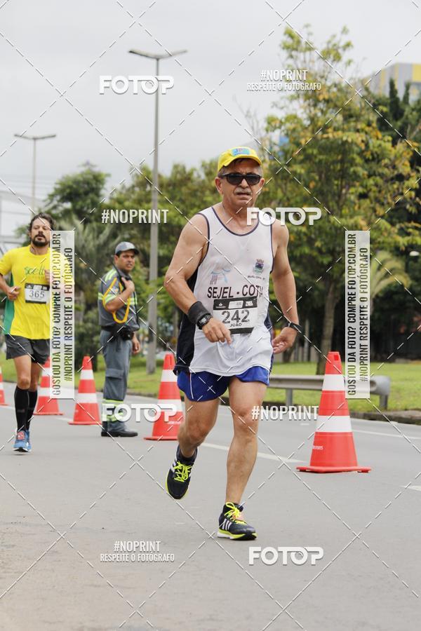 Buy your photos of the eventSantander Track & Field Run Series - Shopping Tambor on Fotop