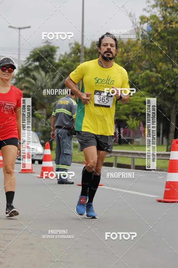 Buy your photos of the eventSantander Track & Field Run Series - Shopping Tambor on Fotop
