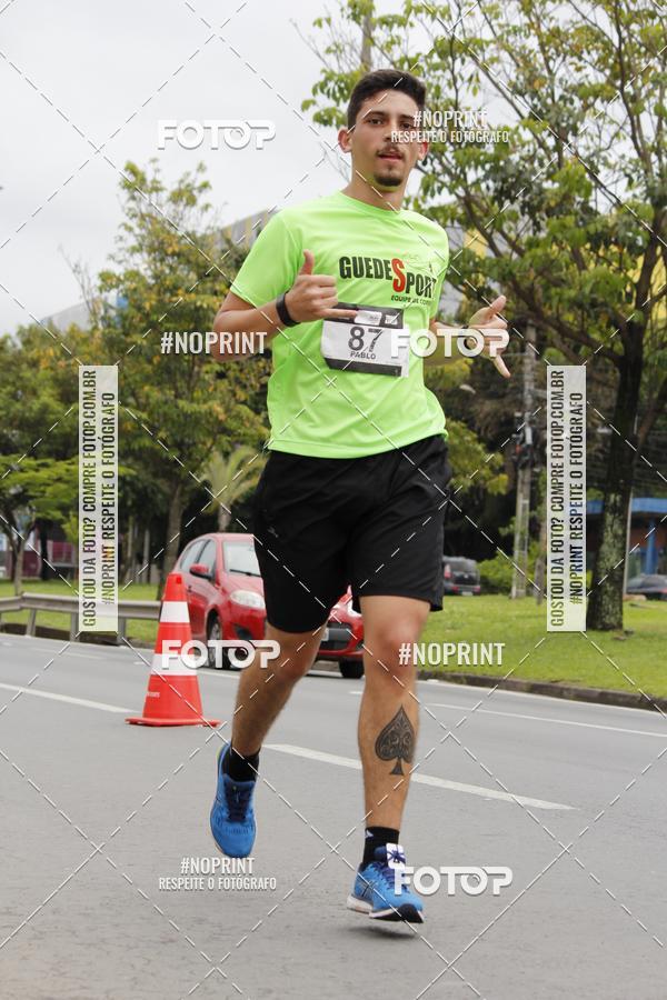 Buy your photos of the eventSantander Track & Field Run Series - Shopping Tambor on Fotop
