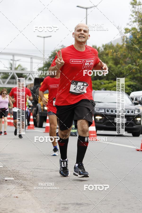 Buy your photos of the eventSantander Track & Field Run Series - Shopping Tambor on Fotop