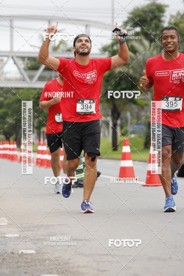 Buy your photos of the eventSantander Track & Field Run Series - Shopping Tambor on Fotop