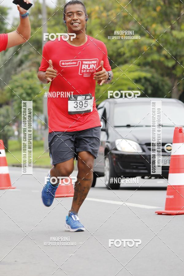 Buy your photos of the eventSantander Track & Field Run Series - Shopping Tambor on Fotop