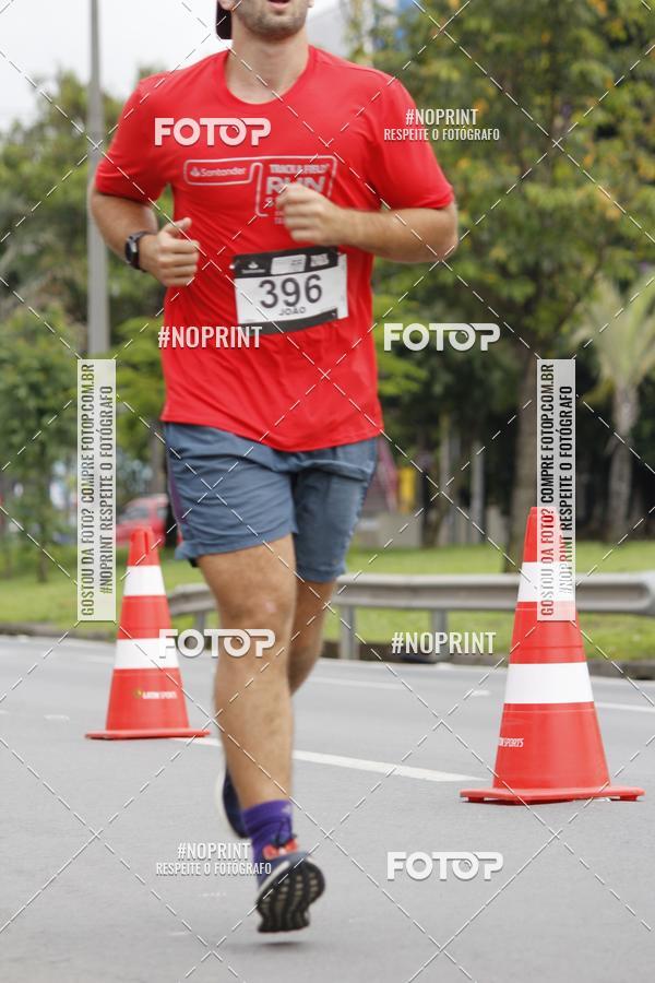 Buy your photos of the eventSantander Track & Field Run Series - Shopping Tambor on Fotop