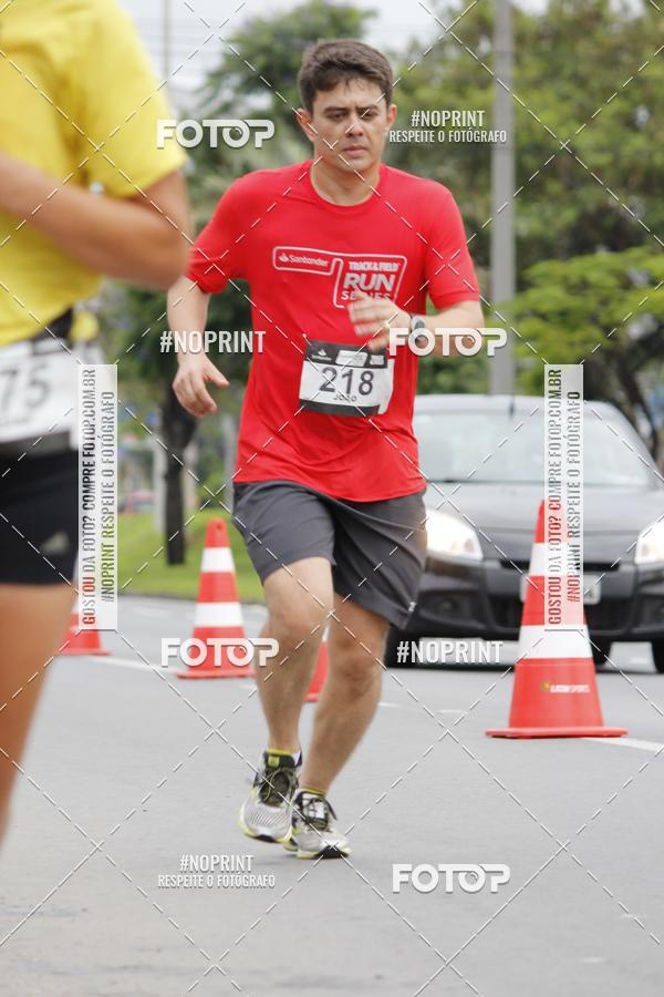 Buy your photos of the eventSantander Track & Field Run Series - Shopping Tambor on Fotop