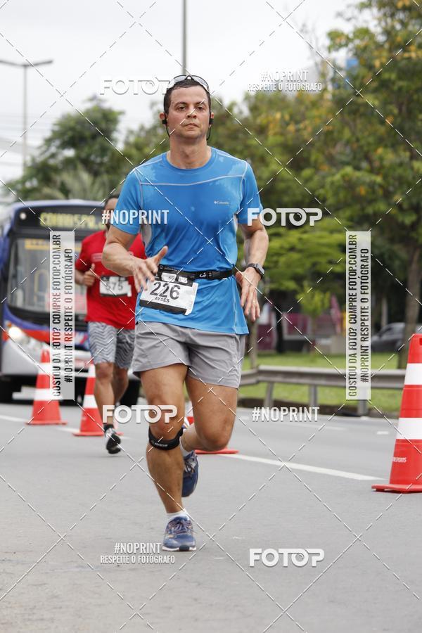 Buy your photos of the eventSantander Track & Field Run Series - Shopping Tambor on Fotop
